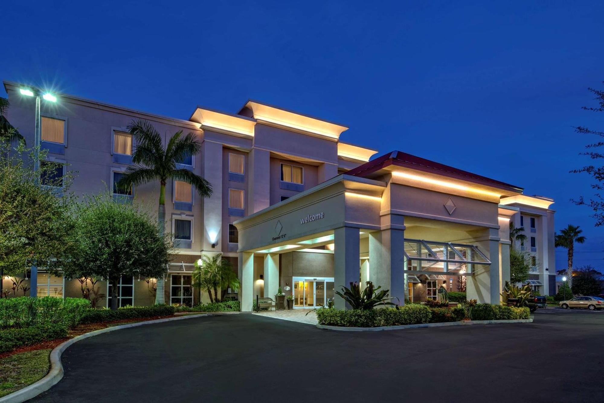 Hampton Inn & Suites Stuart-North Exterior foto