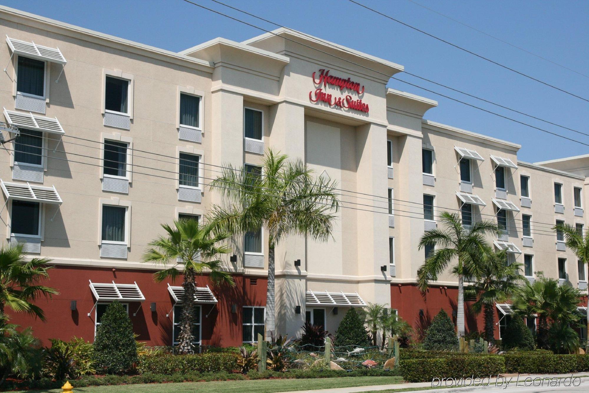 Hampton Inn & Suites Stuart-North Exterior foto